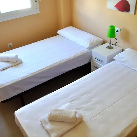 شقة Brisas A1, 2 Dormitorios, Playa A 100m, By Bookindenia دينايا